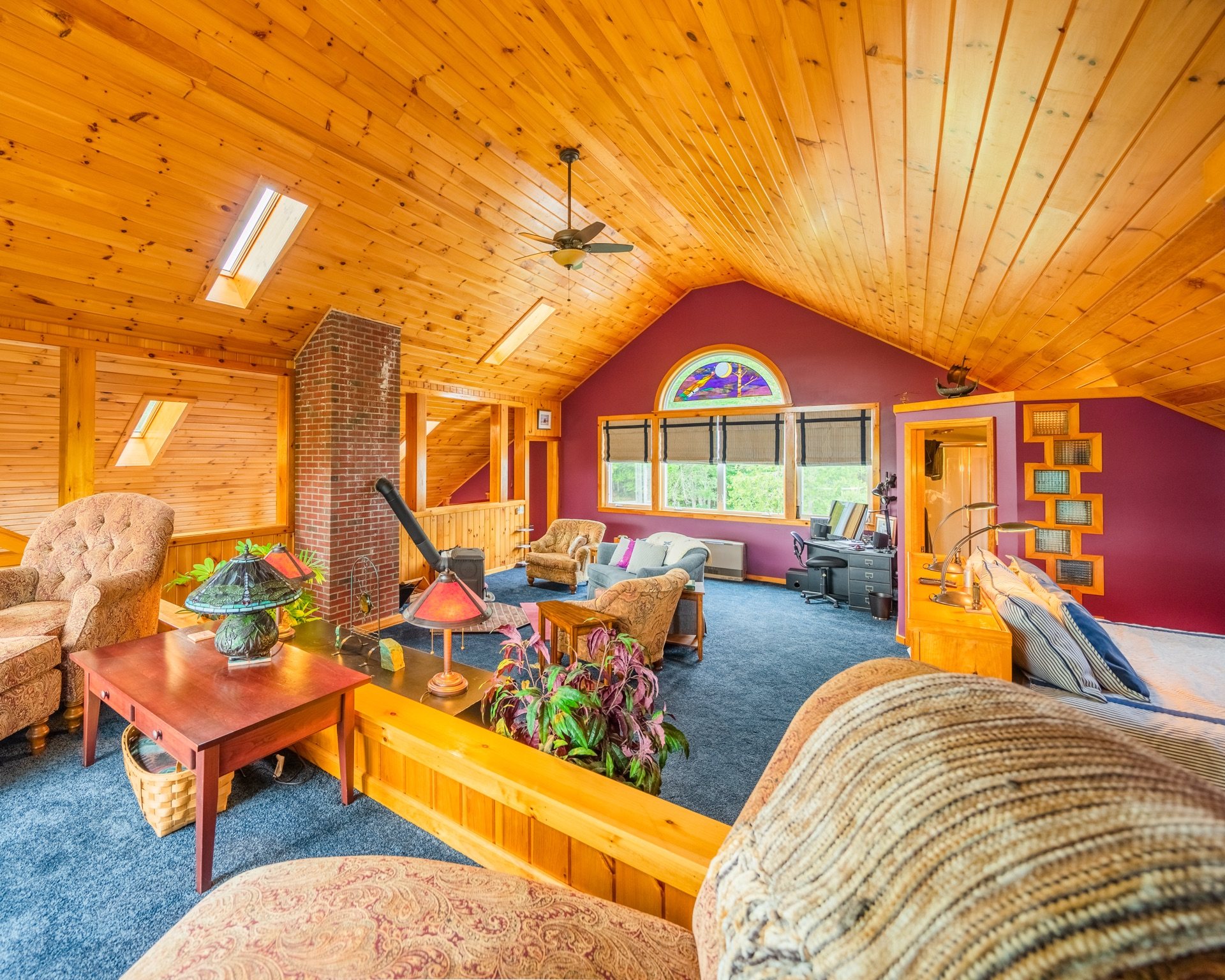 Treehouse-style gathering space